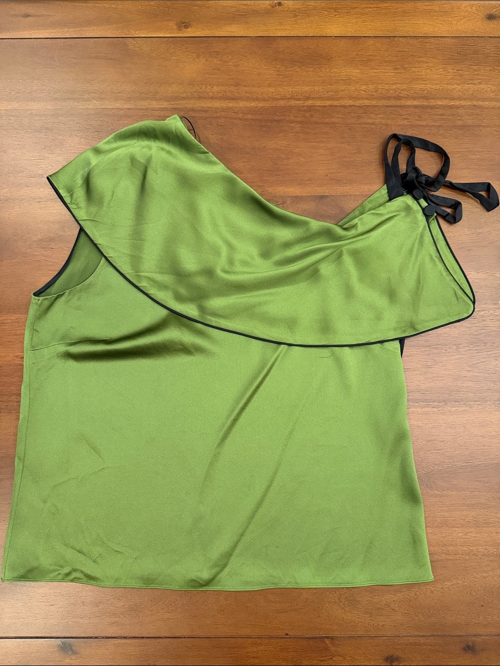 Hellessey NYC Green Off-Shoulder Silk Top with Black Tie